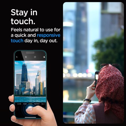 SZKŁO HARTOWANE SPIGEN GLAS.TR "EZ FIT" 2-PACK IPHONE 15 PRO CLEAR