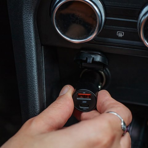 Maxlife ładowarka samochodowa PD QC MXCC-04 1x USB-C 1x USB 20W czarna