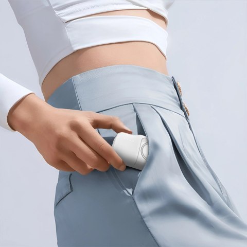 Mini powerbank Wozinsky WF16-YLS 5000mAh 15W Lightning z wbudowanym kablem USB-C i ładowarką do Apple Watch - biały