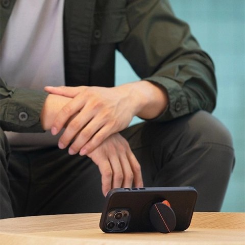 Etui UNIQ Novo na iPhone 14 Pro Max- czarne