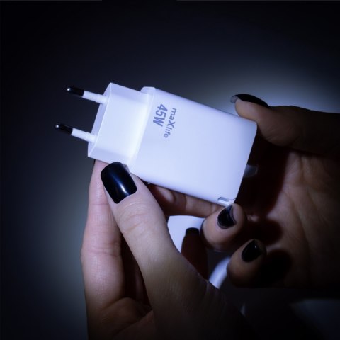 Maxlife ładowarka sieciowa GaN PD QC MXTC-09-45AC 1x USB-C 1x USB 45W biała