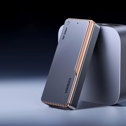 Obudowa Ugreen D703 na dysk USB4 40Gb/s M.2 NVMe SSD z chłodzeniem aktywnym - szara