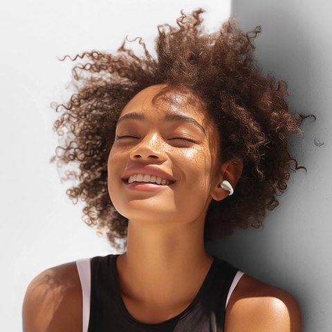 Słuchawki OWS QCY Crossky C30 z klipsem IPX4 Bluetooth 5.4 - białe