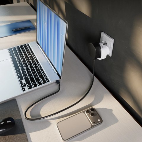 Adapter podróżny SBS Shucko/EU - uniwersalny - biały