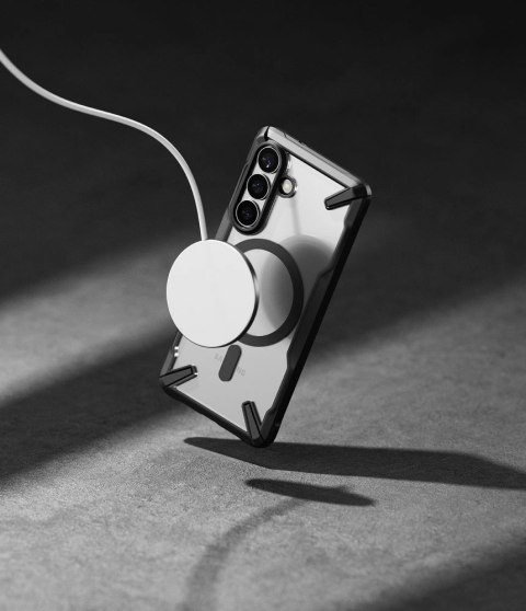 Etui Ringke Fusion X Magnetic MagSafe na Samsung Galaxy S26 - przezroczysto-czarne