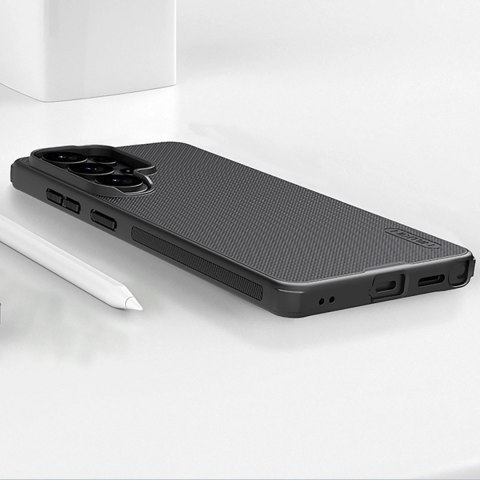 Etui Nillkin Super Frosted Shield Pro Magnetic kompatybilne z MagSafe na Samsung Galaxy S26 Ultra - czarne