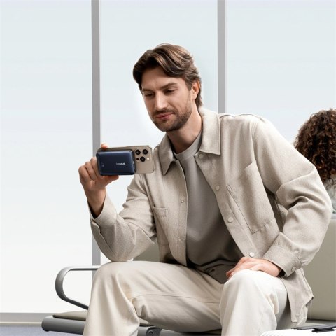 Powerbank Baseus Nomos 10000mAh 30W Qi2 z podstawką kompatybilny z MagSafe z wbudowanym kablem USB-C - czarny