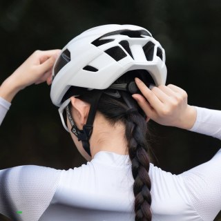 Kask rowerowy Rockbros LK-15 z włókna węglowego 58-62 cm - jasnoszary