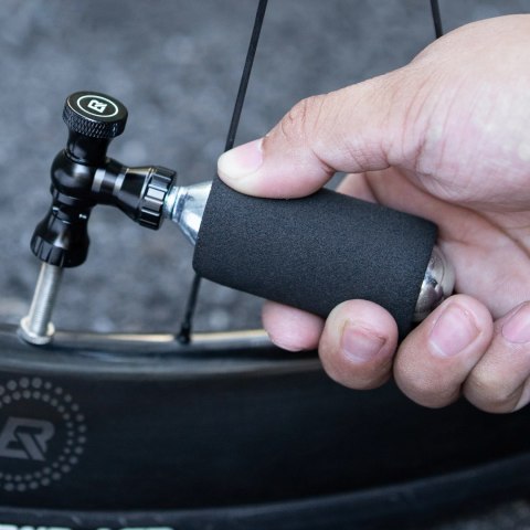 Pompka CO₂ Rockbros głowica zawór ze stopu aluminium bez naboju kompatybilna z Presta/Schrader - czarna