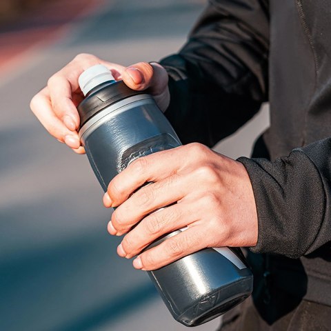 Bidon termiczny Rockbros rowerowy 620 ml bez BPA - gradient czarny