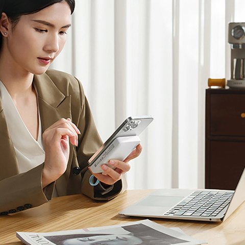 Powerbank Cuktech CP132ML 10000 mAh magnetyczny - biały