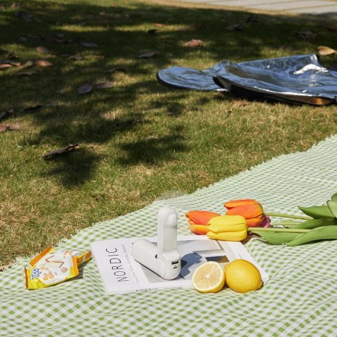 Mini wentylator Jisulife Handheld Fan Life8 Plus przenośny wiatraczek USB z funkcją powerbanka 4500mAh i latarką - biały