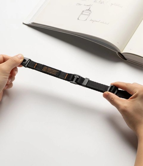 Smycz Ringke Lanyard Strap Crossbody na telefon - czarna