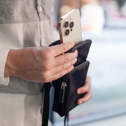 Torebka na telefon Casual czarna Torebka na telefon Casual czarna