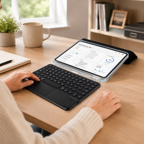 Etui z klawiaturą AMAZINGTHING Minimal Case Keylite Combo na iPad 11" 2025 - czarna