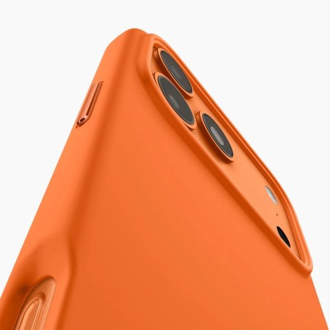 Etui Spigen Silicone Fit Mag MagSafe na iPhone 17 Pro Max - pomarańczowe
