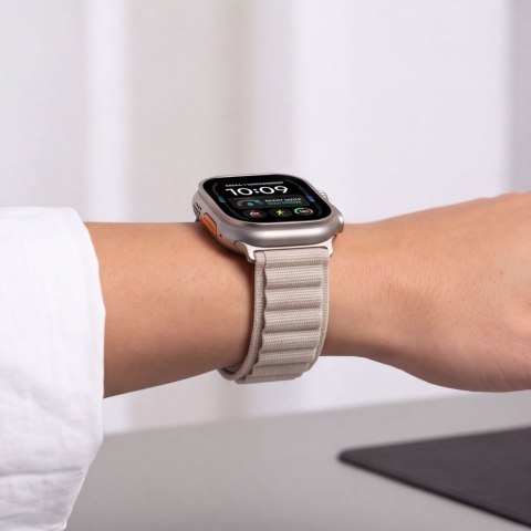 TECH-PROTECT NYLON PRO APPLE WATCH 8 / 9 / 10 / 11 / 12 / SE / ULTRA (44 / 45 / 46 / 49 MM) STARLIGHT