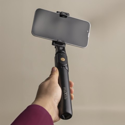 Maxlife selfie stick Bluetooth tripod MXST-100 czarny Maxlife selfie stick Bluetooth tripod MXST-100 czarny