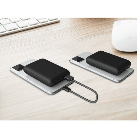 Forever power bank bezprzewodowy WTB-100 PD QC 18W 10000 mAh czarny z przyssawkami Forever power bank bezprzewodowy WTB-100 PD QC 18W 10000 mAh czarny z przyssawkami